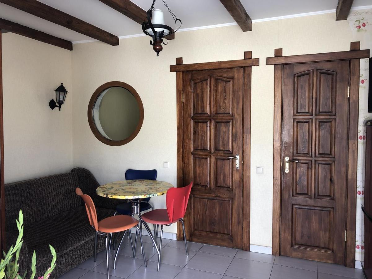 Apartments With Kitchen And Garden Kiew Exterior foto